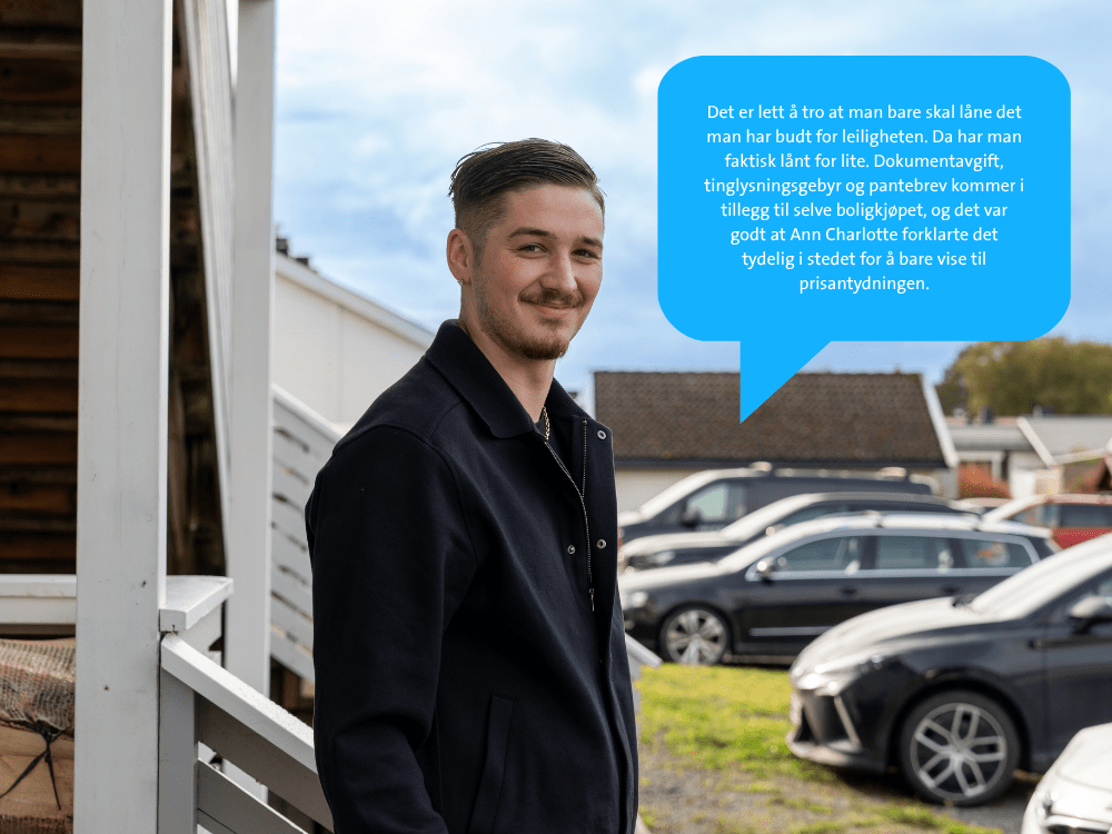 Førstegangskjøper foran sin nye bolig, finansiert med hjelp fra rådgiver i Hegra Sparebank